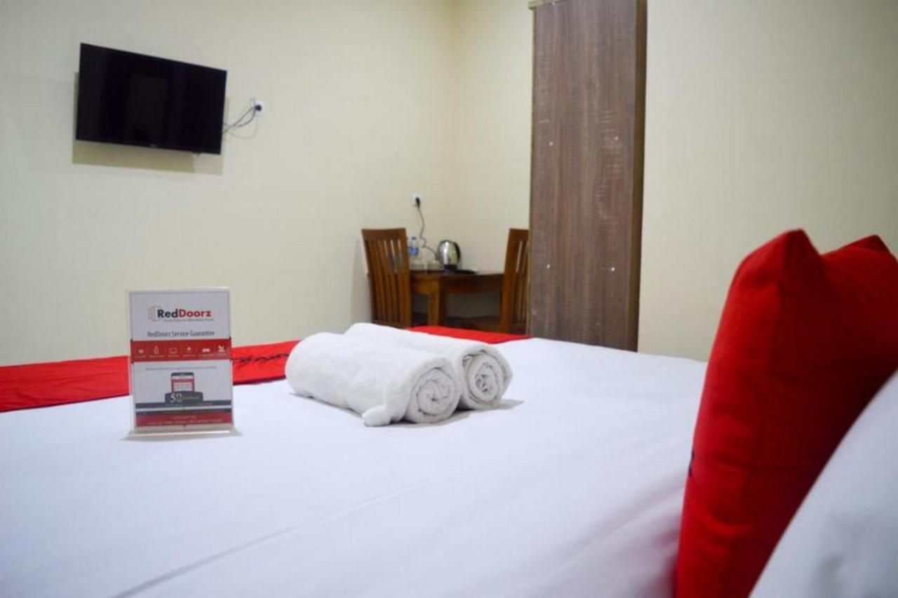 Reddoorz Near Sam Poo Kong 2 Hotell Semarang Eksteriør bilde