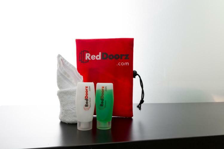 Reddoorz Near Sam Poo Kong 2 Hotell Semarang Eksteriør bilde